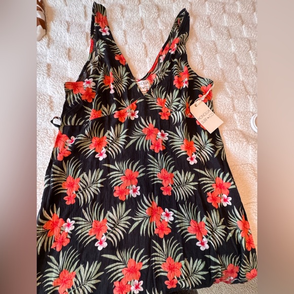 honol Dresses & Skirts - Floral Black and Red Dress